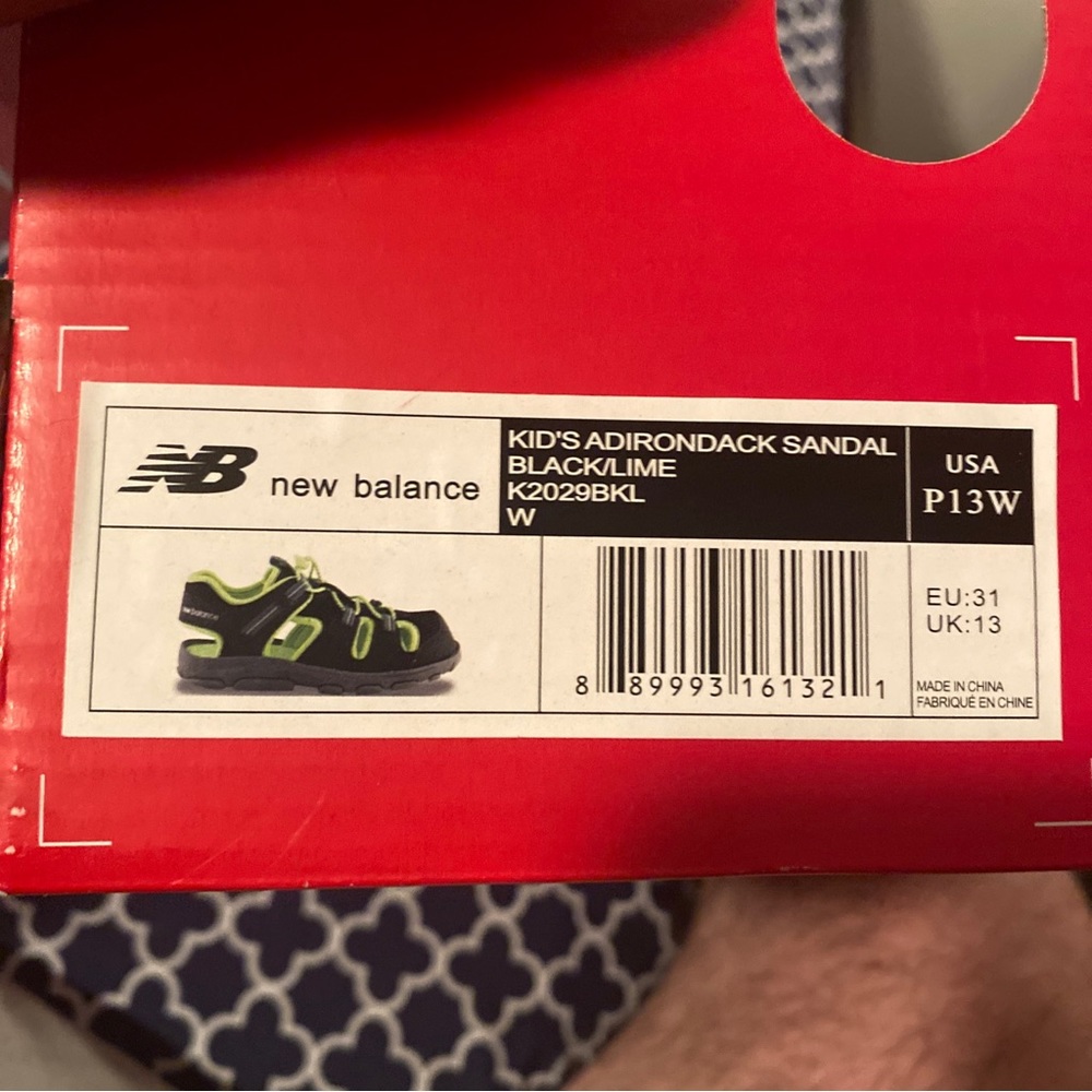 Unisex water shoes